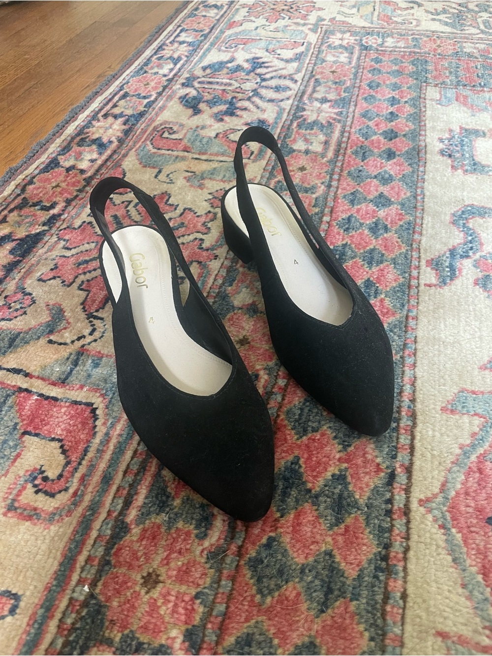 Never worn! Gabor Black Suede Pointed Slingback Kitten Heels